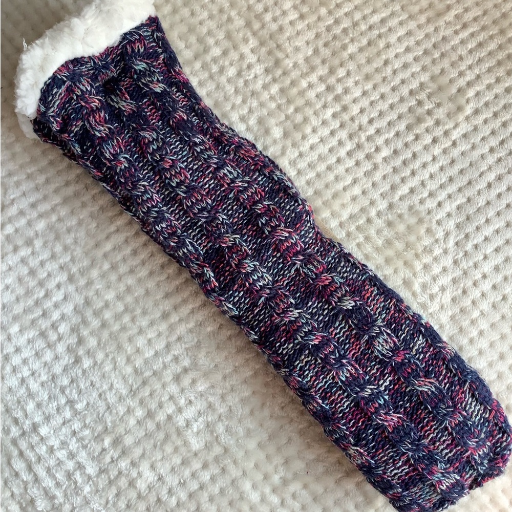 Just Cozy Purple and Pink Cozy Boot Slippers New With Tags NWT - Picture 2 of 5
